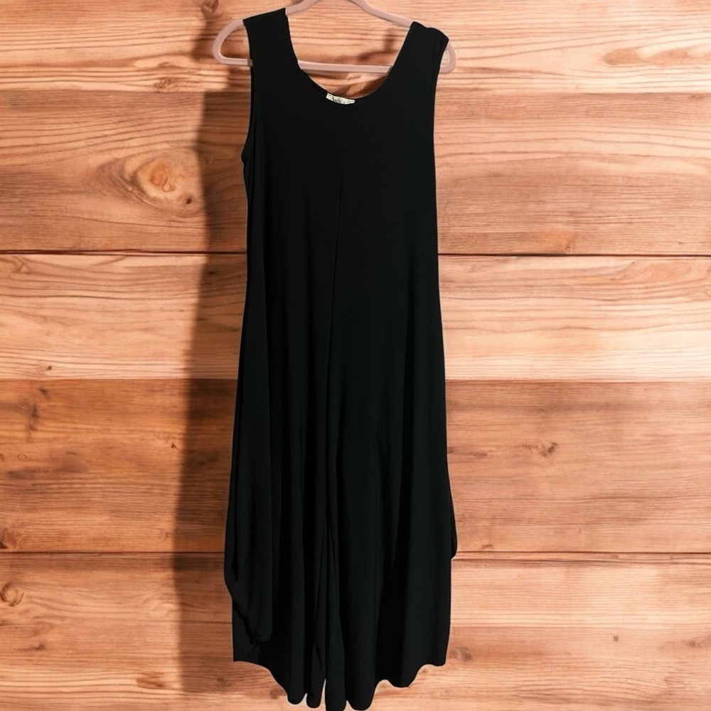 JUMPSUIT Camille & Co Black Hi-Low Sleeveless Jumper Beautiful! Size M